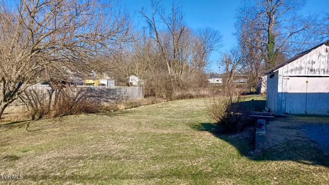 209 Madison Street, Bristol, VA 24201