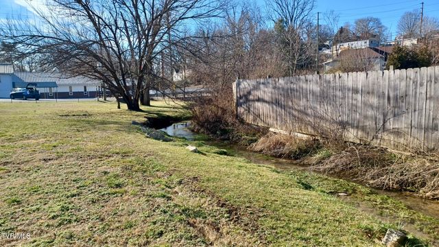 209 Madison Street, Bristol, VA 24201