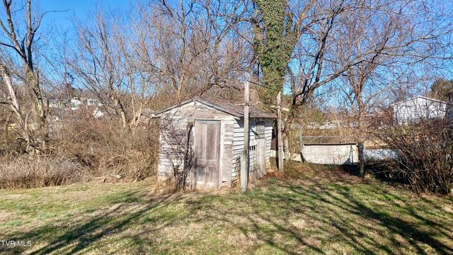 209 Madison Street, Bristol, VA 24201