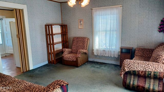 209 Madison Street, Bristol, VA 24201