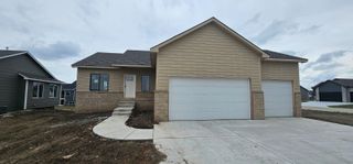 2121 E Cedar Tree Cir, Park City, KS 67219