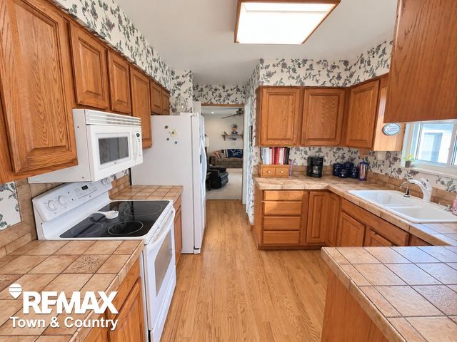 2100 Hardwood Drive, Davison, MI 48423