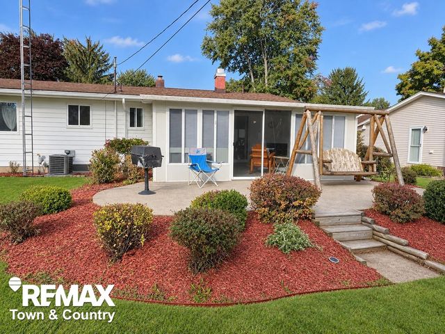 2100 Hardwood Drive, Davison, MI 48423