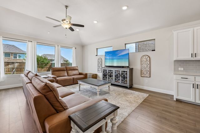 3910 Aventino Court, Sachse, TX 75048