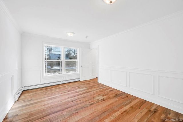 49 Barclay Road, Mastic Beach, NY 11951