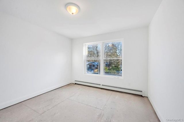 49 Barclay Road, Mastic Beach, NY 11951