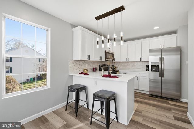 933 WESTLAKE DR, Bowie, MD 20721