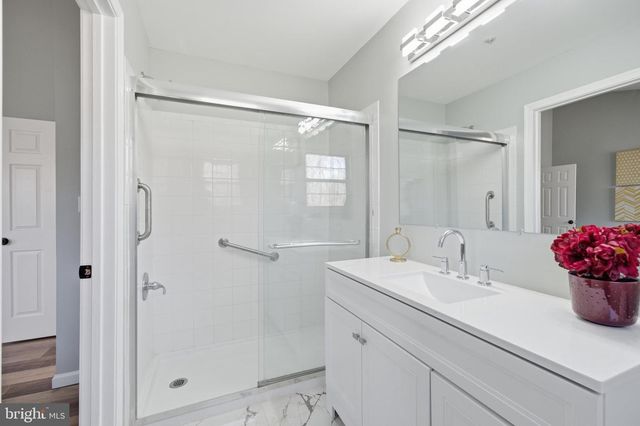 933 WESTLAKE DR, Bowie, MD 20721