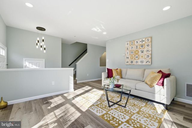 933 WESTLAKE DR, Bowie, MD 20721