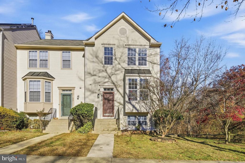 933 WESTLAKE DR, Bowie, MD 20721