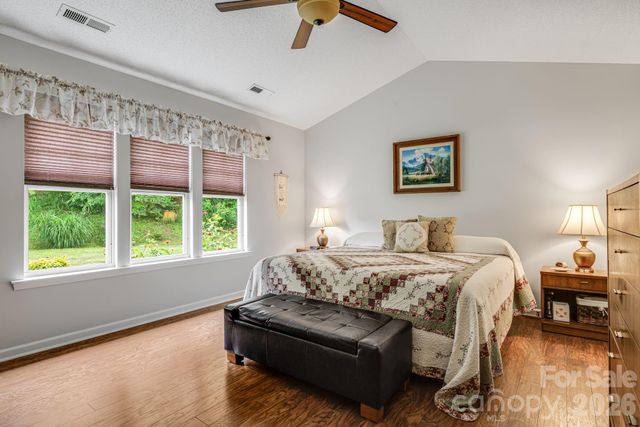 208 Snowy Egret Way, Hendersonville, NC 28792