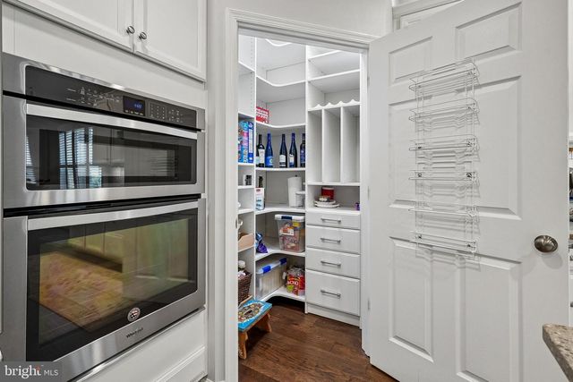 137 LONG POINT DR, Fredericksburg, VA 22406