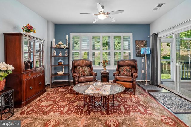 137 LONG POINT DR, Fredericksburg, VA 22406