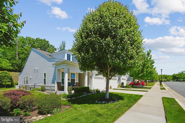 137 LONG POINT DR, Fredericksburg, VA 22406