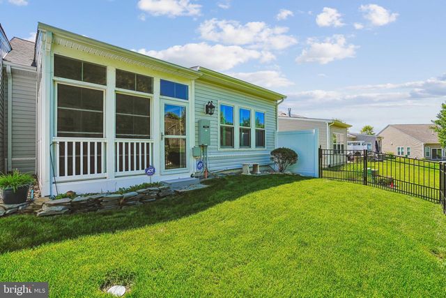 137 LONG POINT DR, Fredericksburg, VA 22406