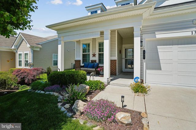137 LONG POINT DR, Fredericksburg, VA 22406