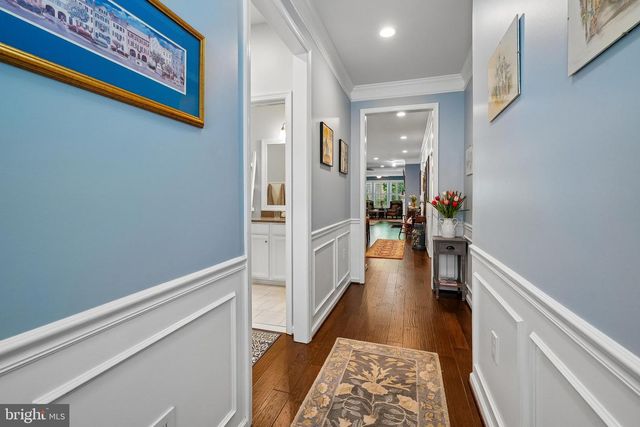 137 LONG POINT DR, Fredericksburg, VA 22406