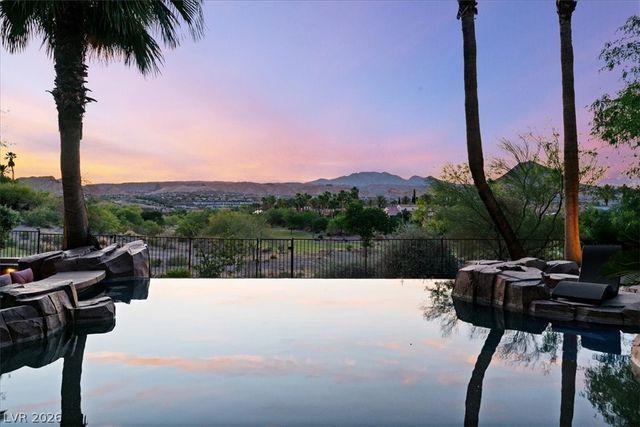 28 Via Siena Place, Henderson, NV 89011