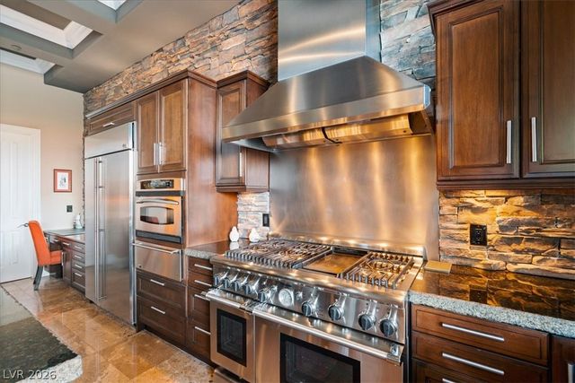 28 Via Siena Place, Henderson, NV 89011