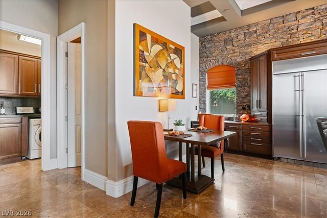 28 Via Siena Place, Henderson, NV 89011