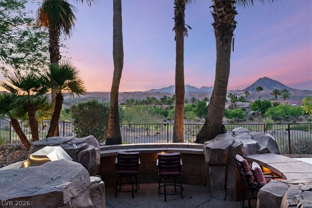 28 Via Siena Place, Henderson, NV 89011