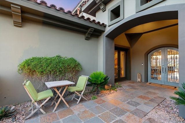 28 Via Siena Place, Henderson, NV 89011
