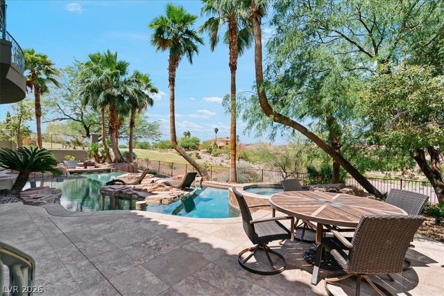 28 Via Siena Place, Henderson, NV 89011