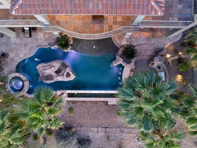 28 Via Siena Place, Henderson, NV 89011