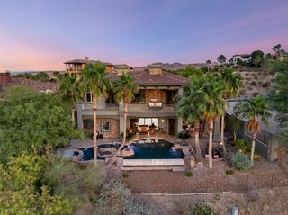 28 Via Siena Place, Henderson, NV 89011