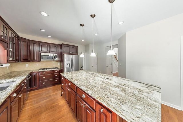 221 Courtland Oaks Drive SW, Marietta, GA 30060