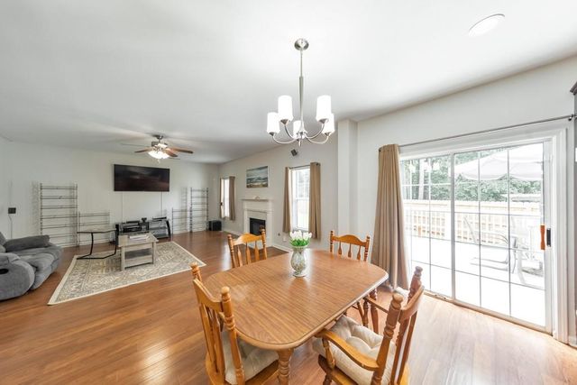 221 Courtland Oaks Drive SW, Marietta, GA 30060