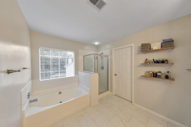 221 Courtland Oaks Drive SW, Marietta, GA 30060
