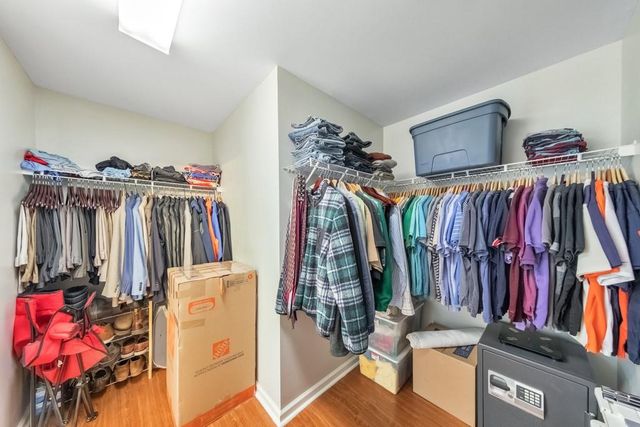 221 Courtland Oaks Drive SW, Marietta, GA 30060