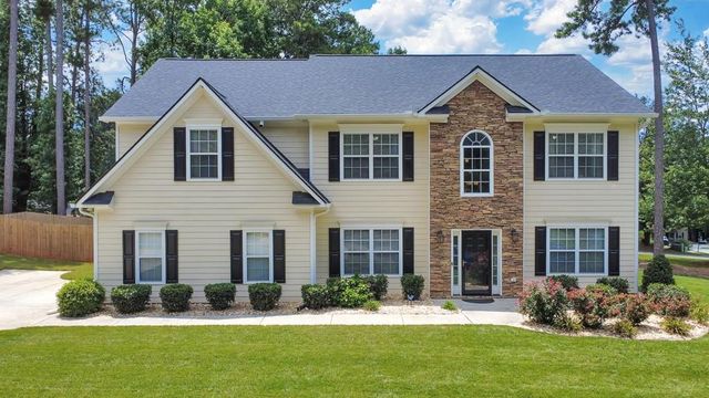 221 Courtland Oaks Drive SW, Marietta, GA 30060