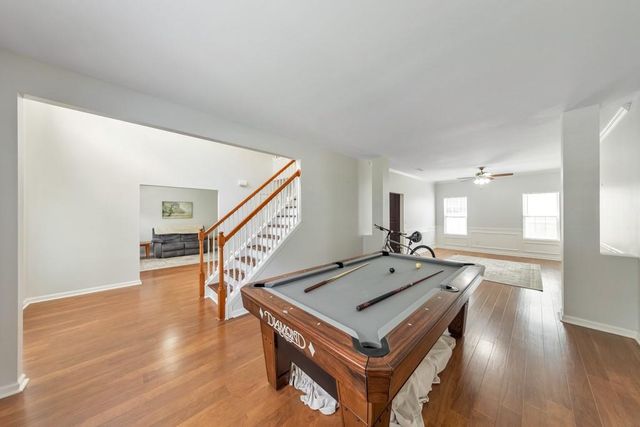 221 Courtland Oaks Drive SW, Marietta, GA 30060