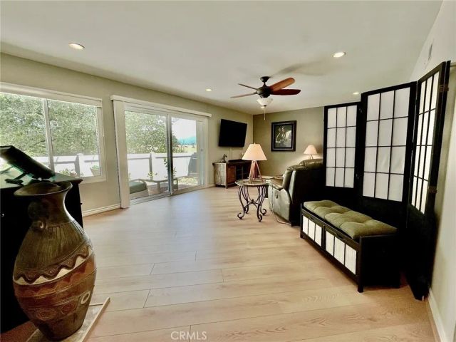 20042 AVENUE OF THE OAKS, Newhall, CA 91321
