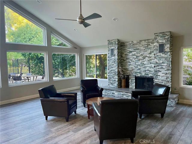20042 AVENUE OF THE OAKS, Newhall, CA 91321