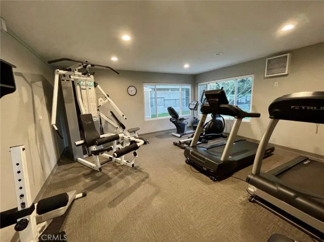 20042 AVENUE OF THE OAKS, Newhall, CA 91321