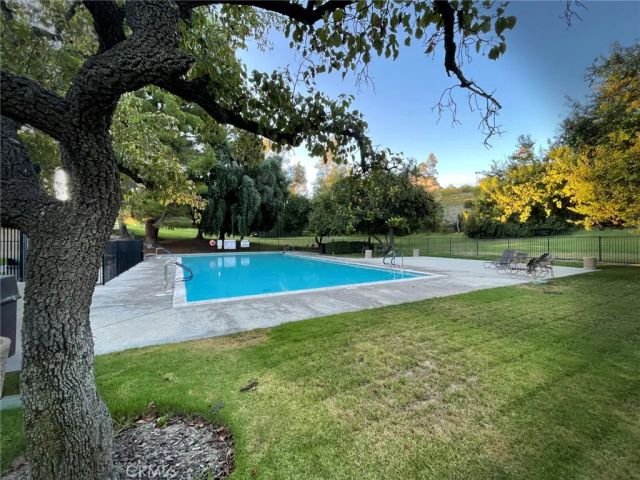 20042 AVENUE OF THE OAKS, Newhall, CA 91321