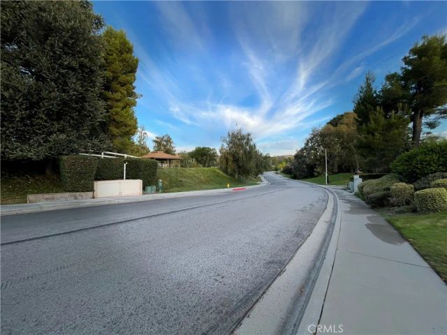 20042 AVENUE OF THE OAKS, Newhall, CA 91321
