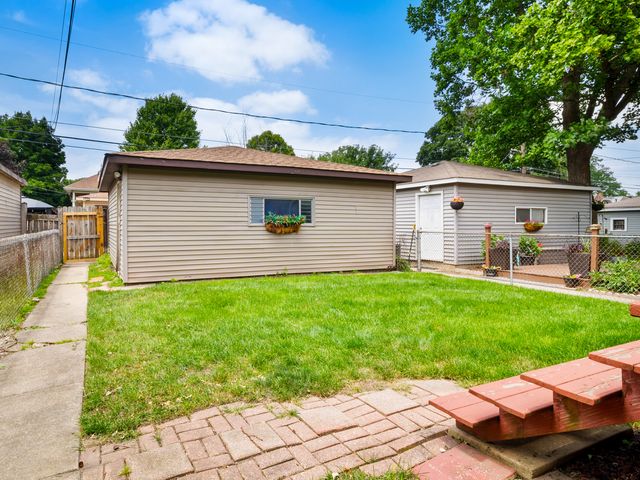 3640 Arthur Avenue, Brookfield, IL 60513