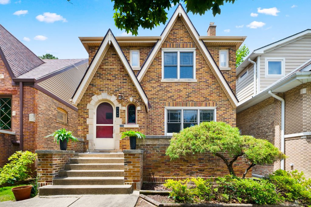 3640 Arthur Avenue, Brookfield, IL 60513