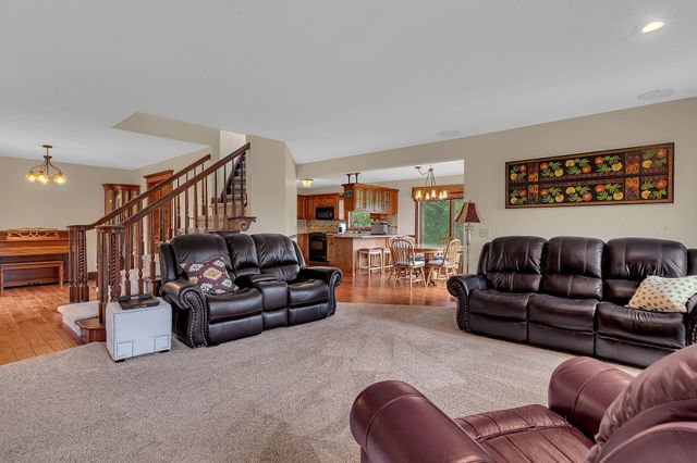 38798 County Road 2, Saint Joseph, MN 56374