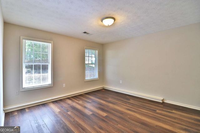 353 Fall View Court, Winder, GA 30680