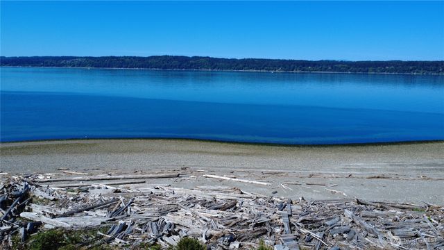 23 N Sand Point Way, Hat Island, WA 98206