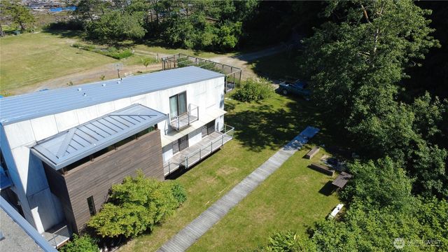 23 N Sand Point Way, Hat Island, WA 98206