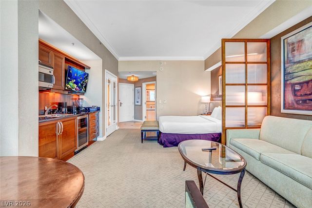 135 East Harmon Avenue 3704, Las Vegas, NV 89109