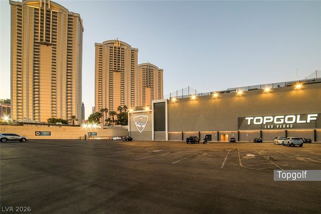 135 East Harmon Avenue 3704, Las Vegas, NV 89109