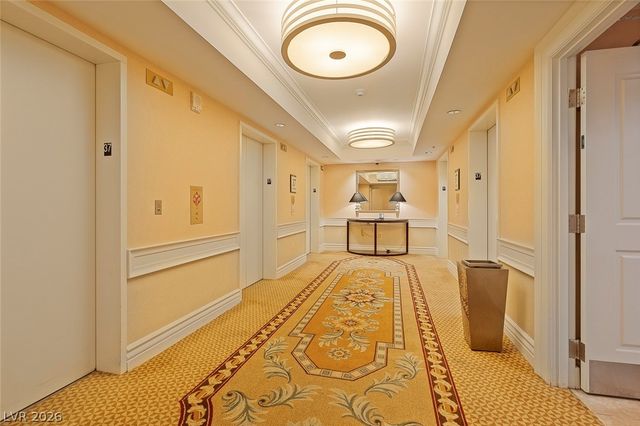 135 East Harmon Avenue 3704, Las Vegas, NV 89109