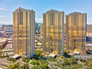 135 East Harmon Avenue 3704, Las Vegas, NV 89109